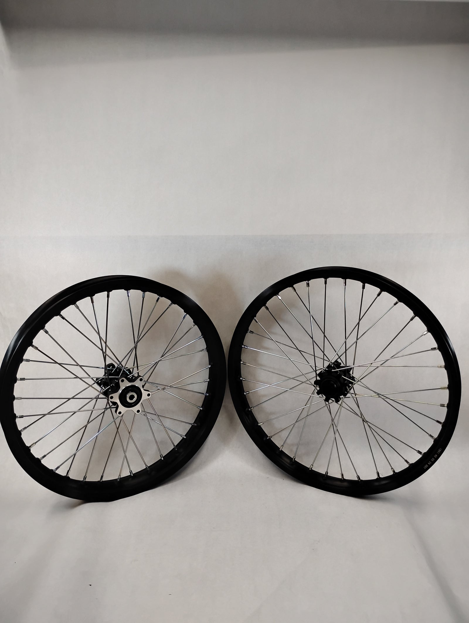 NEW OEM ERIDE PRO 18" Wheel Set SR/SS3.0