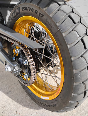 BMW F900GS