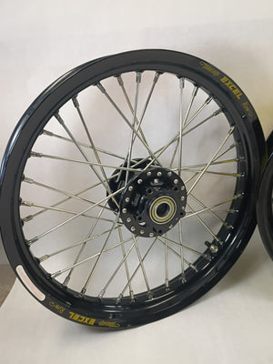 PAN AMERICAN - Harley 19/17 Black Wheel Set Tubeless