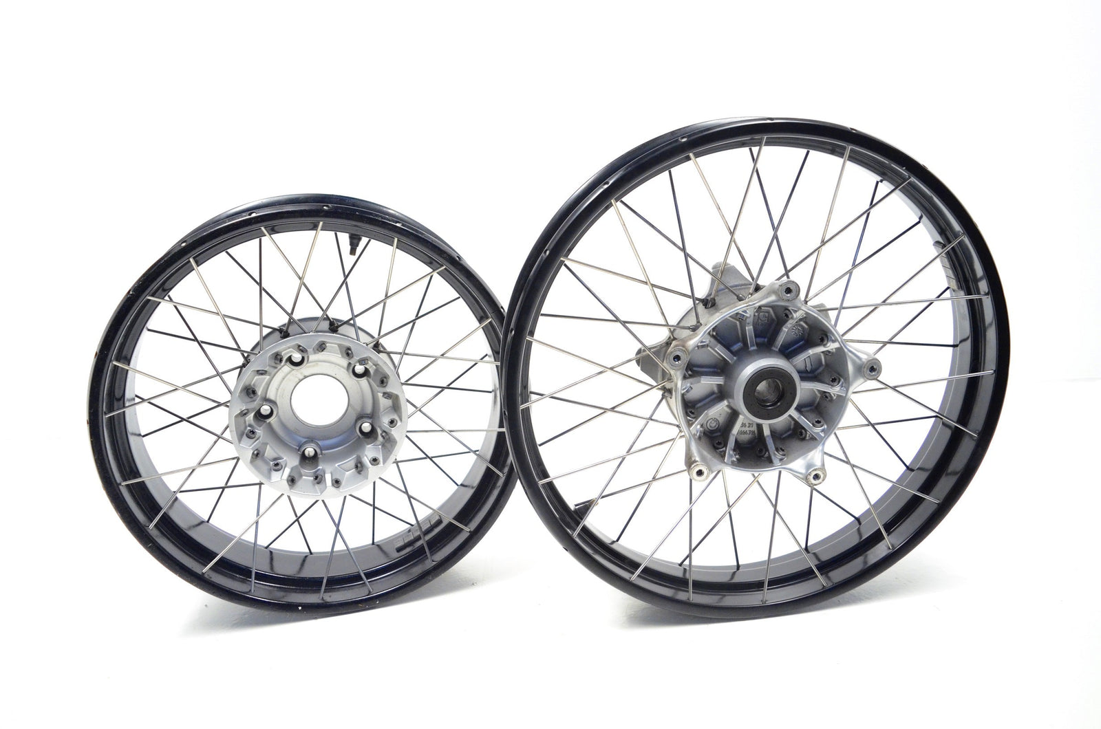 BMW R1200GS Oil Cooled 19/17 OEM Wheel(s)