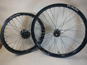 Sur Ron / Talaria Wheelset Black Hub w/ Black D.I.D Dirtstar - 21/18"